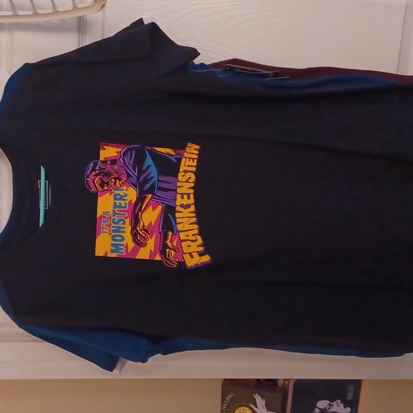 TORRID 2 BLACK SHORT-SLEEVED GRAPHIC TSHIRT (FRANKENSTEIN) - Picture 11 of 11